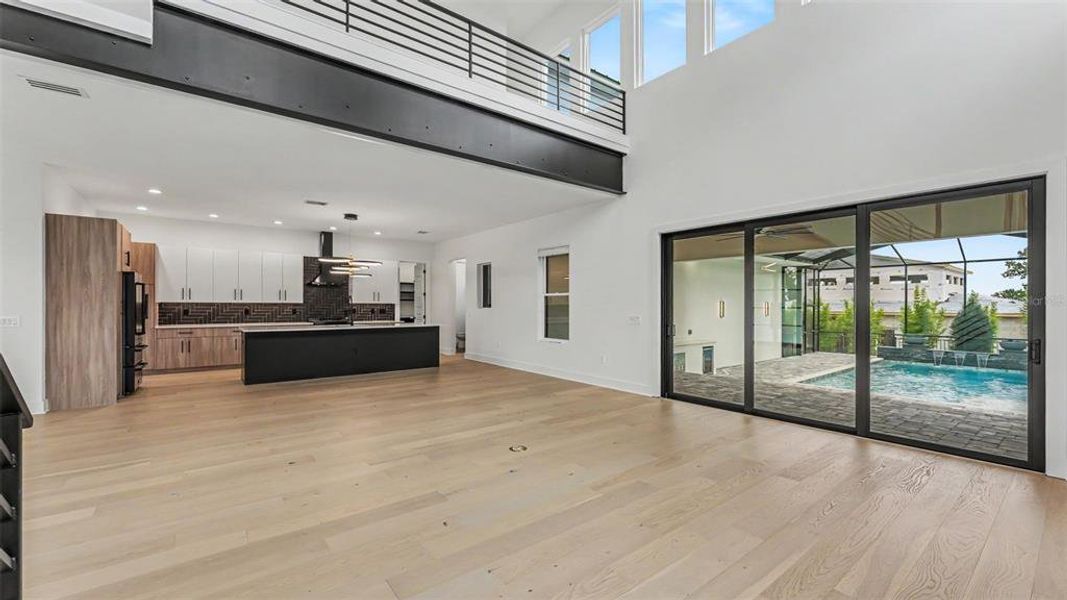 Spacious, unfurnished interior of a new home in , Lakeland (Image 24).