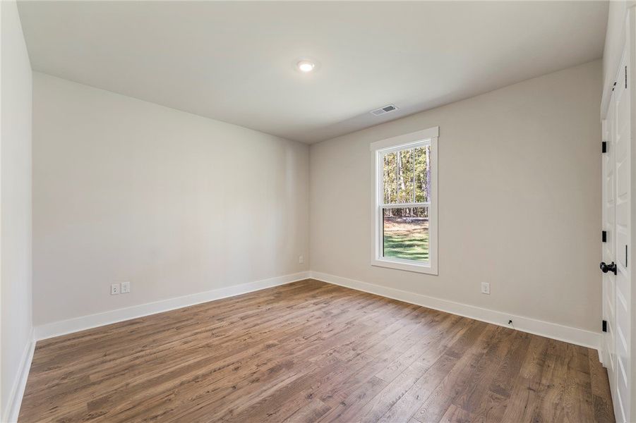 Spacious, unfurnished interior of a new home in Anderson County Homes, Belton (Image 21).