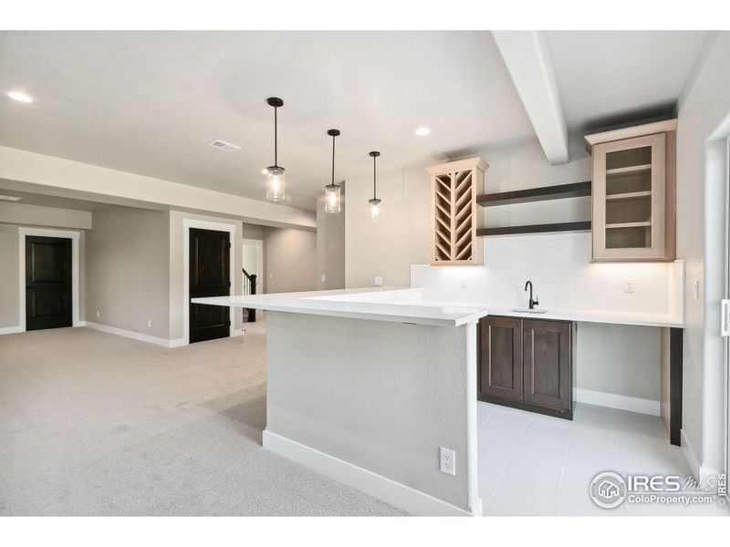 Beautiful Wet Bar!