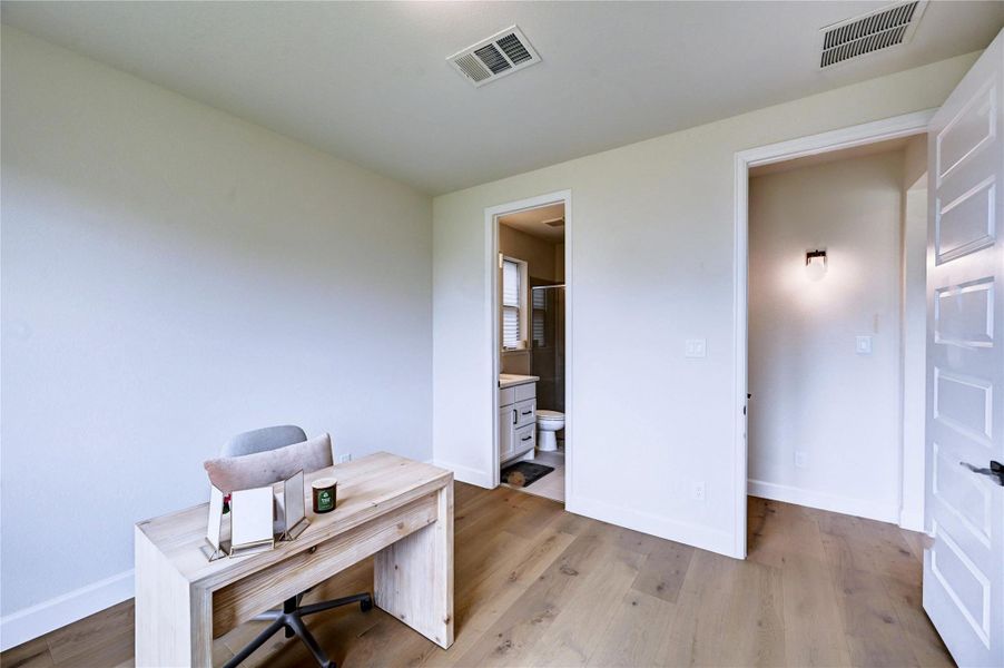 Furnished interior view inside a new home in , Fulshear (Image 15).