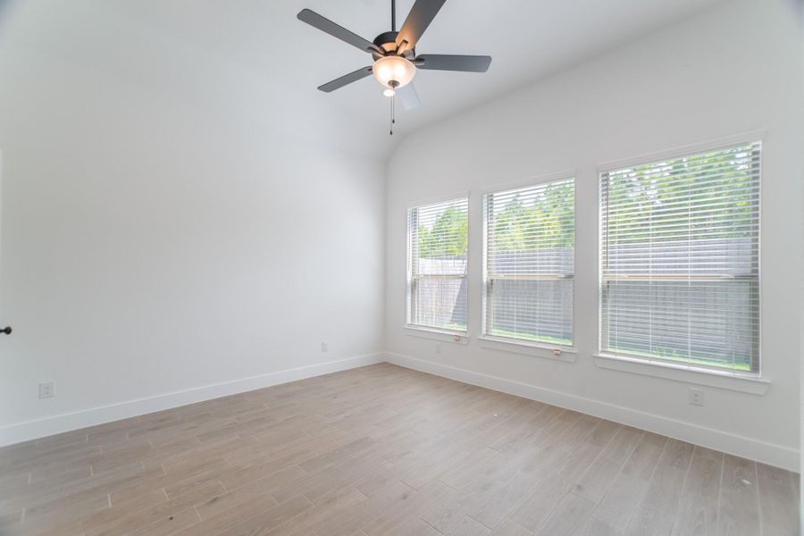 Spacious, unfurnished interior of a new home in , Conroe (Image 23). Spacious, unfurnished interior of a new home in , Conroe (Image 23).