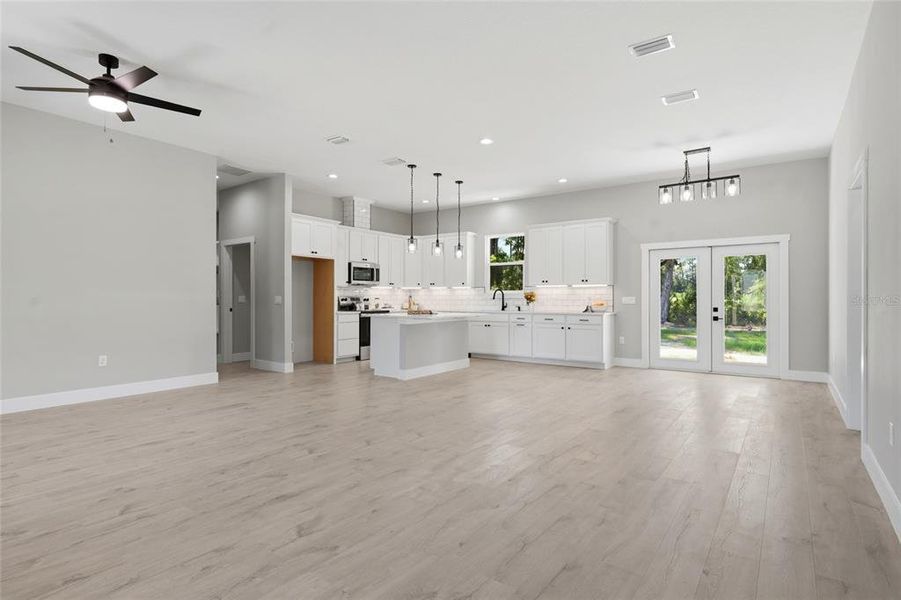 Spacious, unfurnished interior of a new home in , High Springs (Image 16). Spacious, unfurnished interior of a new home in , High Springs (Image 16).