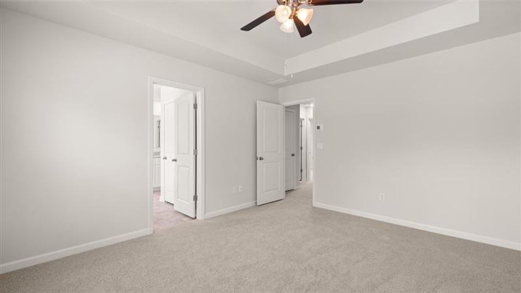 Spacious, unfurnished interior of a new home in Sherwood Manor, Atlanta (Image 26).