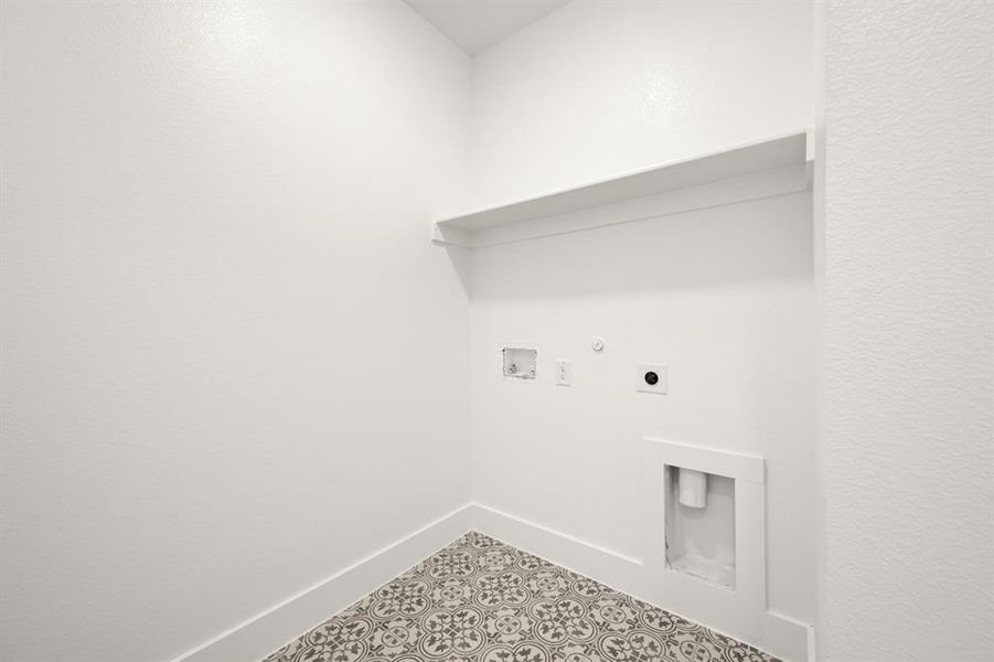 16_8821 Acorn-Utility-1