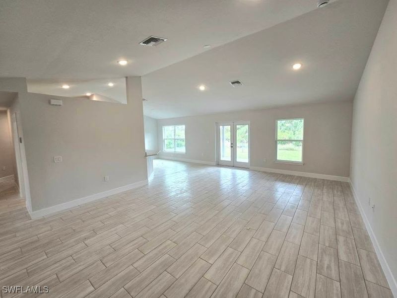 Spacious, unfurnished interior of a new home in Lehigh Acres, Lehigh Acres (Image 8).