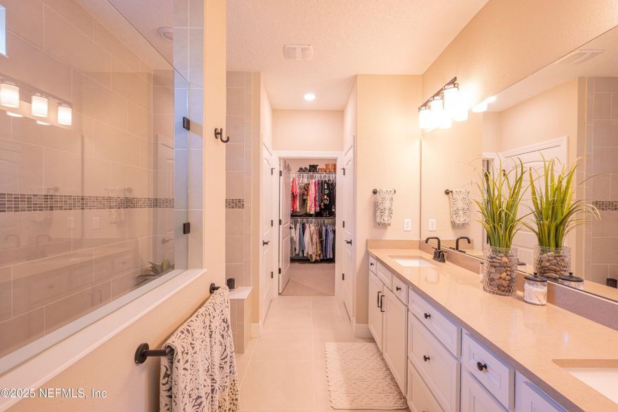 Furnished interior view inside a new home in , Ponte Vedra (Image 12).