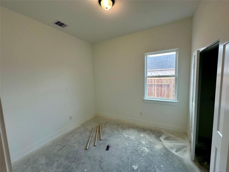 Spacious, unfurnished interior of a new home in Evergreen, Conroe (Image 6). Spacious, unfurnished interior of a new home in Evergreen, Conroe (Image 6).