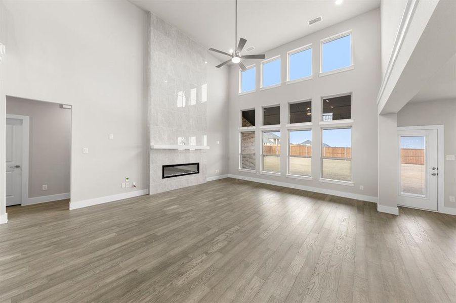 Spacious, unfurnished interior of a new home in Sutton Fields, Celina (Image 25).