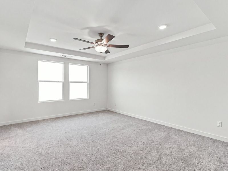 Spacious, unfurnished interior of a new home in Calista Farms, White House (Image 31).