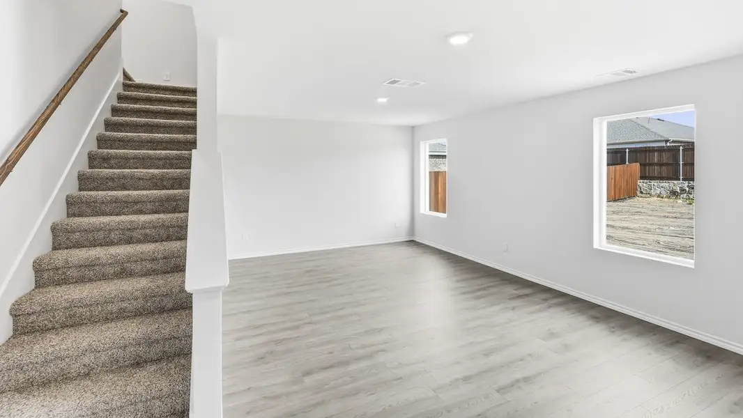 Spacious, unfurnished interior of a new home in Leonard Crossing, Leonard (Image 7).