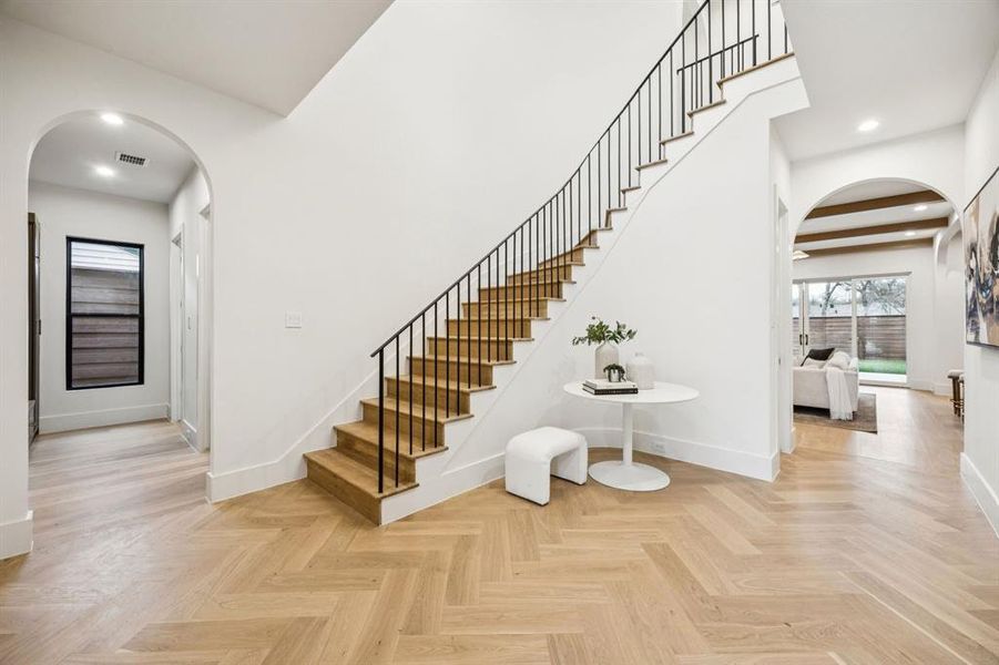 Furnished interior view inside a new home in , Dallas (Image 30).