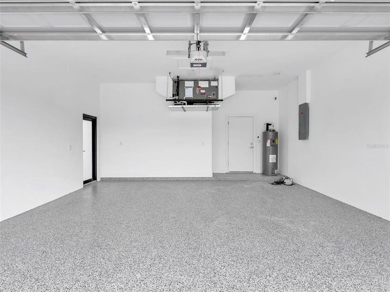 Spacious, unfurnished interior of a new home in , Port Charlotte (Image 39).