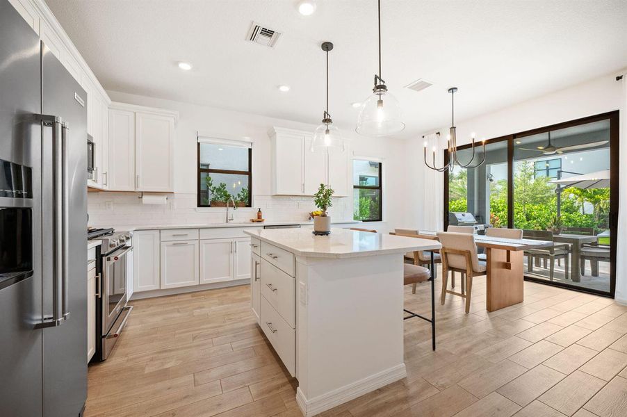 9-web-or-mls-2387-rollingwood-ct
