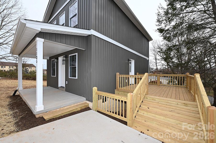 Exterior details and patio area of a home in , Granite Falls (Image 30).