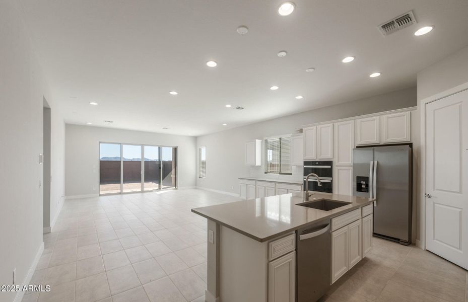 Kitchen/Cafe/Gathering Room