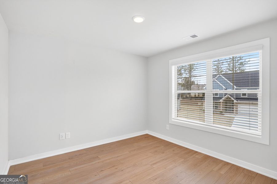 Spacious, unfurnished interior of a new home in The Fairways at Mirror Lake, Villa Rica (Image 62). Spacious, unfurnished interior of a new home in The Fairways at Mirror Lake, Villa Rica (Image 62).