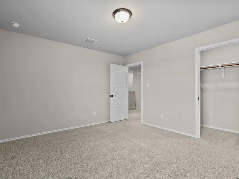 Spacious, unfurnished interior of a new home in Bricewood, San Antonio (Image 38).