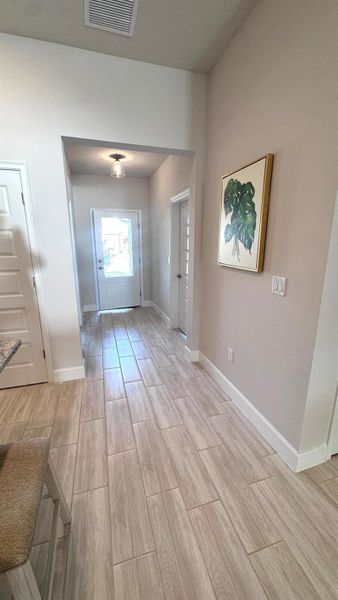 Spacious, unfurnished interior of a new home in Waterstone Villas, Fort Pierce (Image 22).