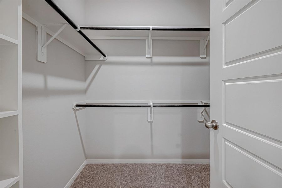 Spacious, unfurnished interior of a new home in Woodland Lakes, Huffman (Image 26).