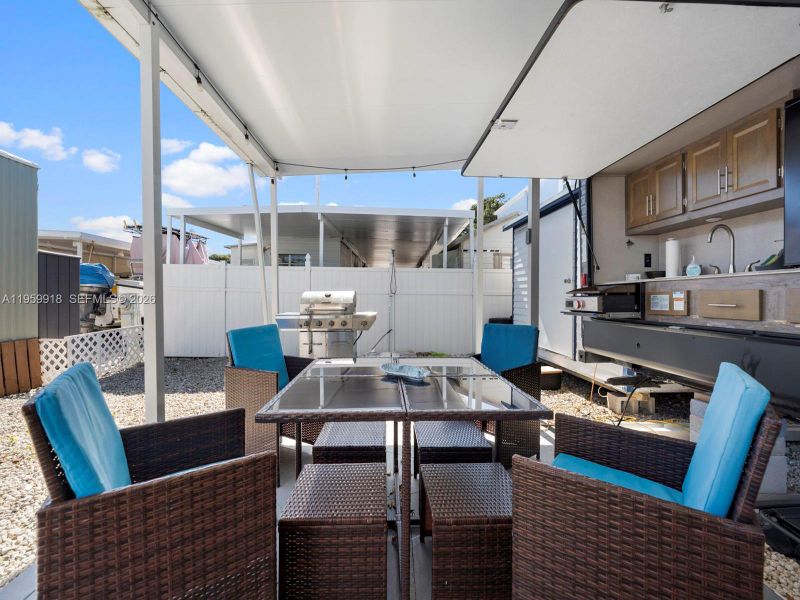 Exterior details and patio area of a home in , Key Largo (Image 21).