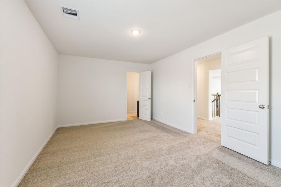 Spacious, unfurnished interior of a new home in Stone Creek Ranch, Hockley (Image 35). Spacious, unfurnished interior of a new home in Stone Creek Ranch, Hockley (Image 35).