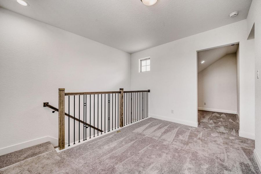 Spacious, unfurnished interior of a new home in , Buda (Image 13).