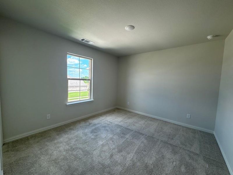Spacious, unfurnished interior of a new home in Cedar Ridge Estates, Anna (Image 16).