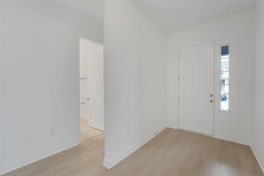 Spacious, unfurnished interior of a new home in Palms at Windermere, Windermere (Image 18).