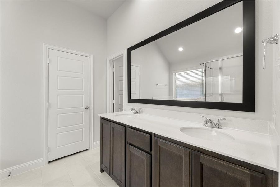 Furnished interior view inside a new home in Arcadia Trails, Balch Springs (Image 5).