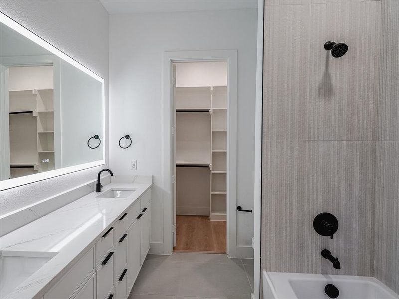 Furnished interior view inside a new home in , Dallas (Image 12).