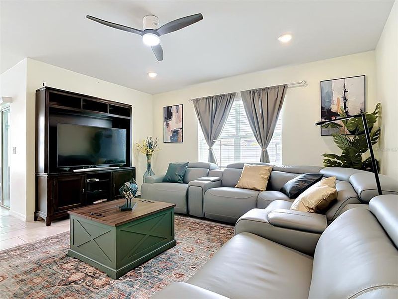 Furnished interior view inside a new home in , Winter Haven (Image 18).