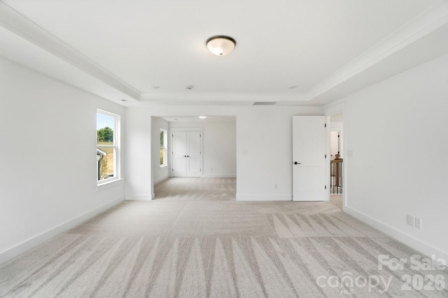 Spacious, unfurnished interior of a new home in Robinson Oaks, Gastonia (Image 30).