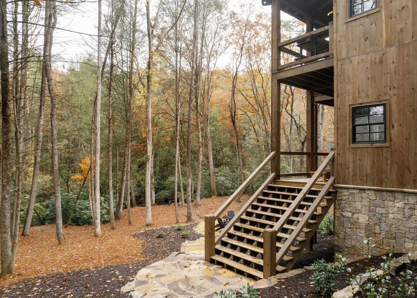 Image 77 of a home in .