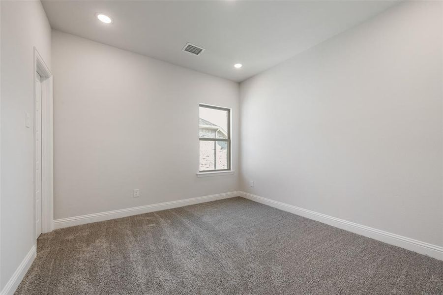 Spacious, unfurnished interior of a new home in Arbors at Legacy Hills, Celina (Image 24).