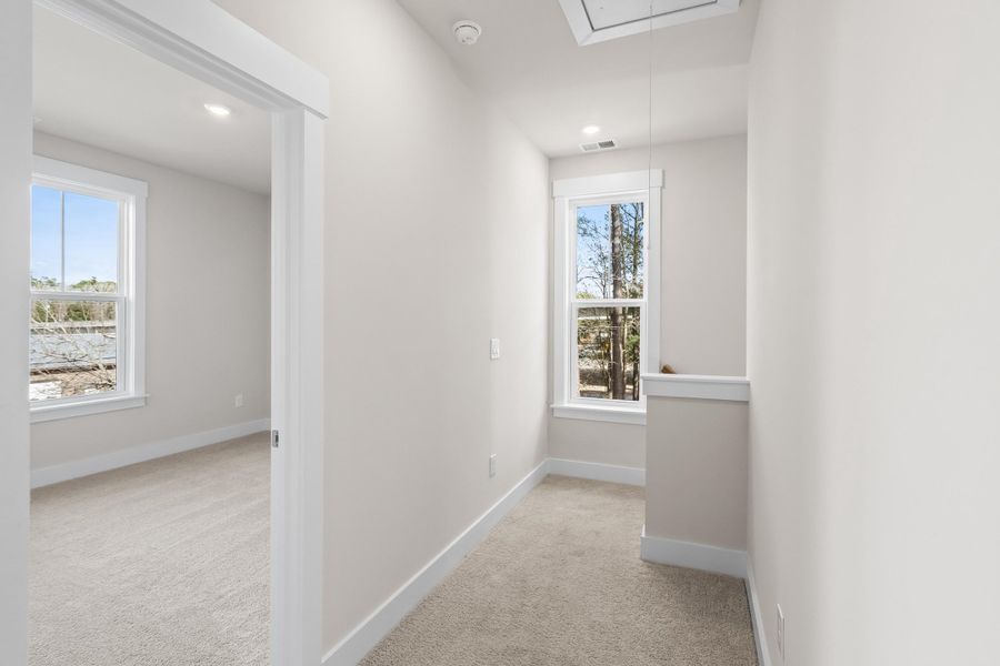 Spacious, unfurnished interior of a new home in Harbor Oaks Marina, Myrtle Beach (Image 26).
