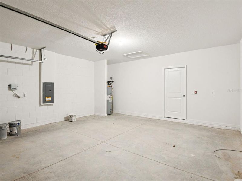 Spacious, unfurnished interior of a new home in Benton Hills - Premier Series, Brooksville (Image 19).