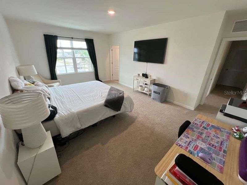 Furnished interior view inside a new home in Deer Run, Davenport (Image 12). Furnished interior view inside a new home in Deer Run, Davenport (Image 12).