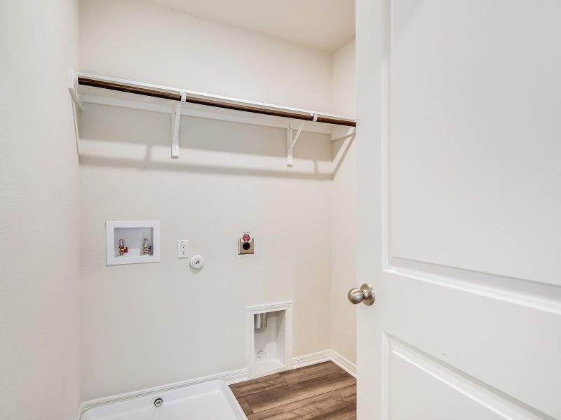 Spacious, unfurnished interior of a new home in Butler Farms - Americana Collection, Liberty Hill (Image 8).