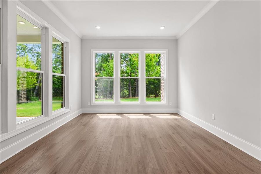 Spacious, unfurnished interior of a new home in Bellwyn, Johns Creek (Image 19).