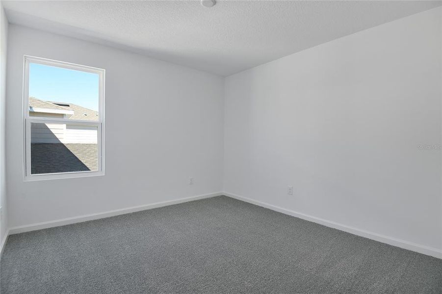 Spacious, unfurnished interior of a new home in Seasons at Aurora Oaks, Ocala (Image 17).