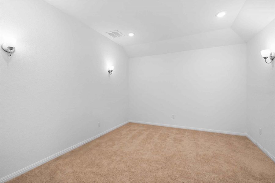 Spacious, unfurnished interior of a new home in , Leander (Image 23).