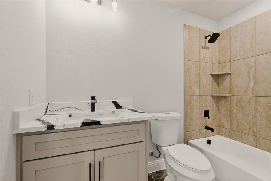 Furnished interior view inside a new home in , Sulphur Springs (Image 11).