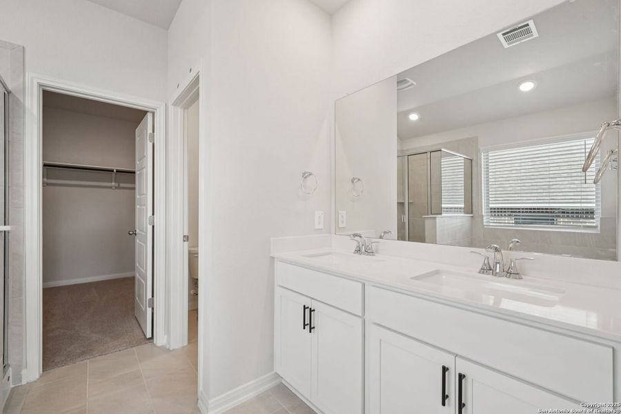 Furnished interior view inside a new home in Arcadia Ridge - Premier Series, San Antonio (Image 10). Furnished interior view inside a new home in Arcadia Ridge - Premier Series, San Antonio (Image 10).