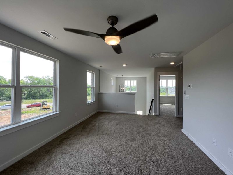 Spacious, unfurnished interior of a new home in Westfield Garden Homes, Gallatin (Image 11).