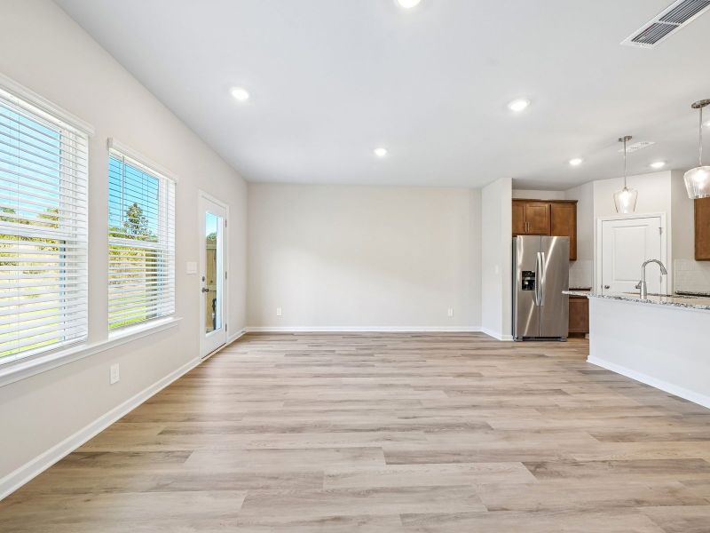Spacious, unfurnished interior of a new home in Brooks Lake, Loganville (Image 13).