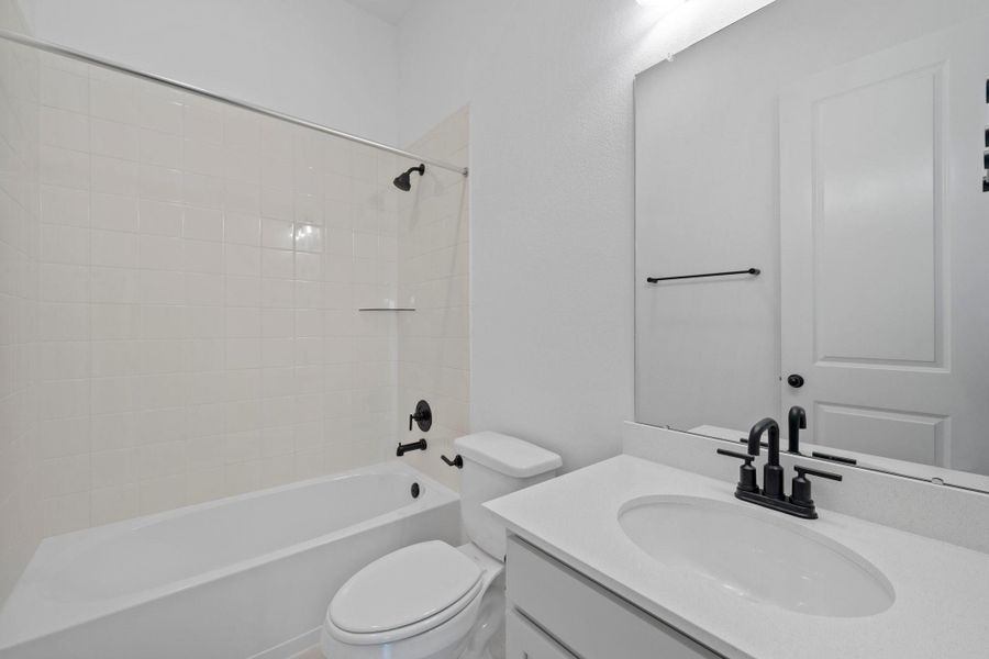 Note: Sample product photo. Actual exterior and interior selections may vary by homesite. Photo may be virtually staged