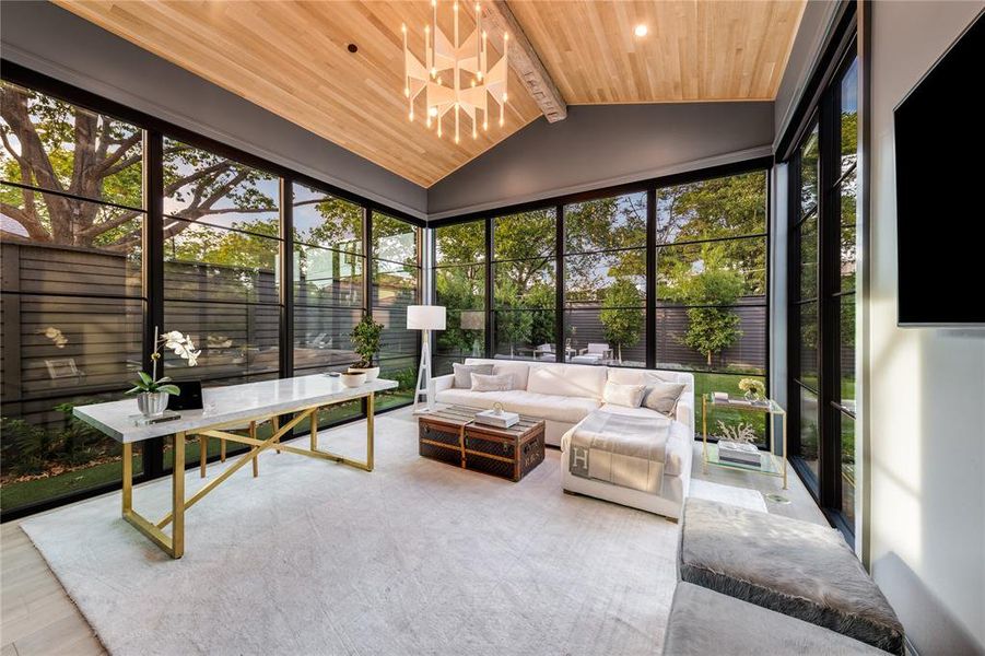 Furnished interior view inside a new home in , Dallas (Image 25). Furnished interior view inside a new home in , Dallas (Image 25).