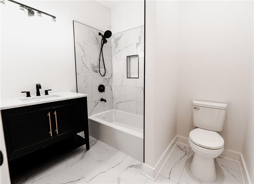 Furnished interior view inside a new home in , Jasper (Image 10).