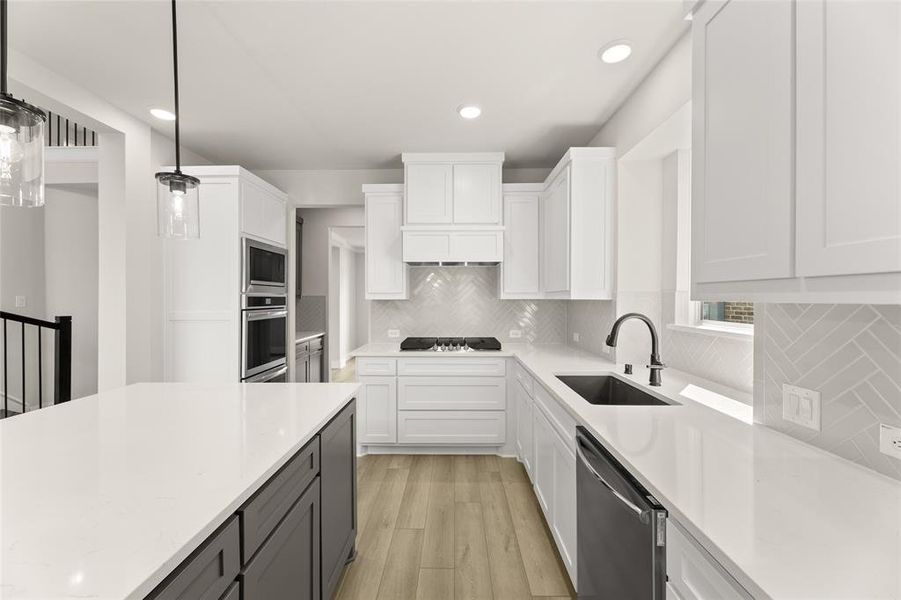 1328 Cash-Kitchen-3 1328 Cash-Kitchen-3