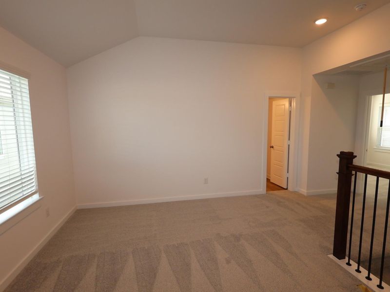 Spacious, unfurnished interior of a new home in Summerview, Fulshear (Image 16). Spacious, unfurnished interior of a new home in Summerview, Fulshear (Image 16).